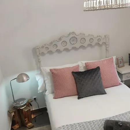 게스트하우스 Casa 40th-music Wood House 4*