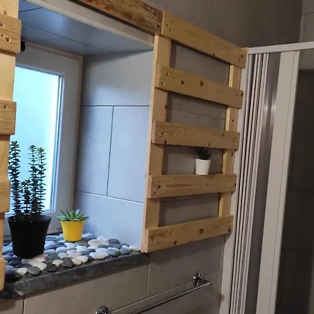 Casa 40th-music Wood House Guest house 4*