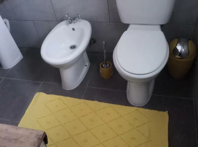 Casa 40th-music Wood House