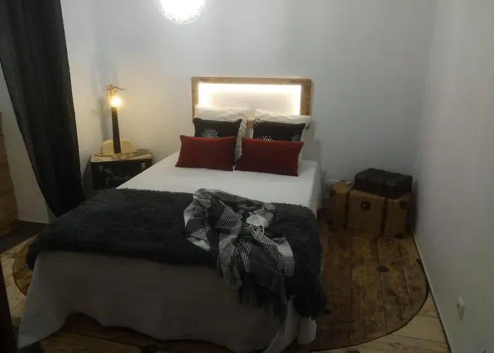 게스트하우스 Casa 40th-music Wood House 4*